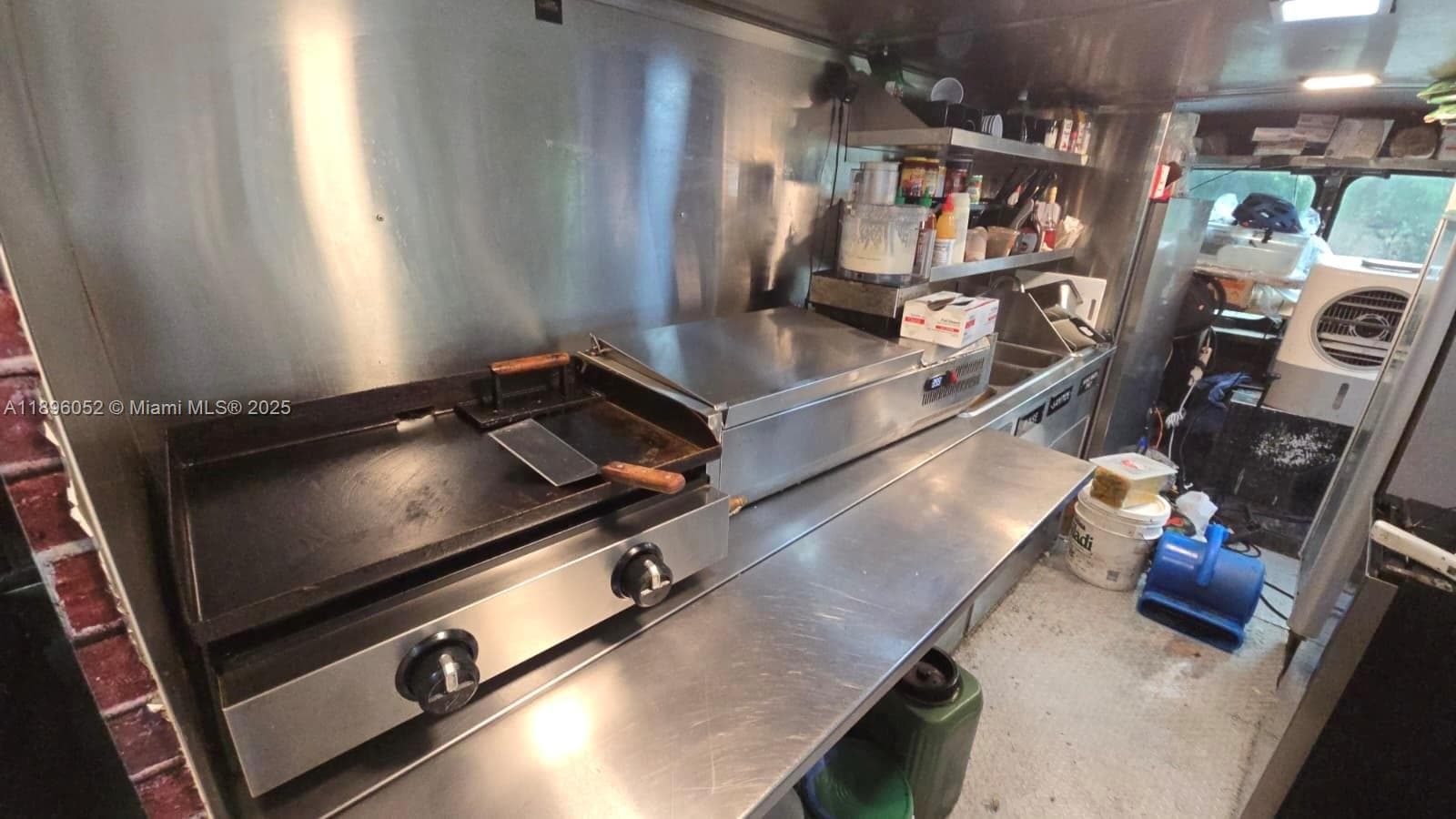 Mediterranean Food Truck For Sale In Miami, Miami FL 33130
