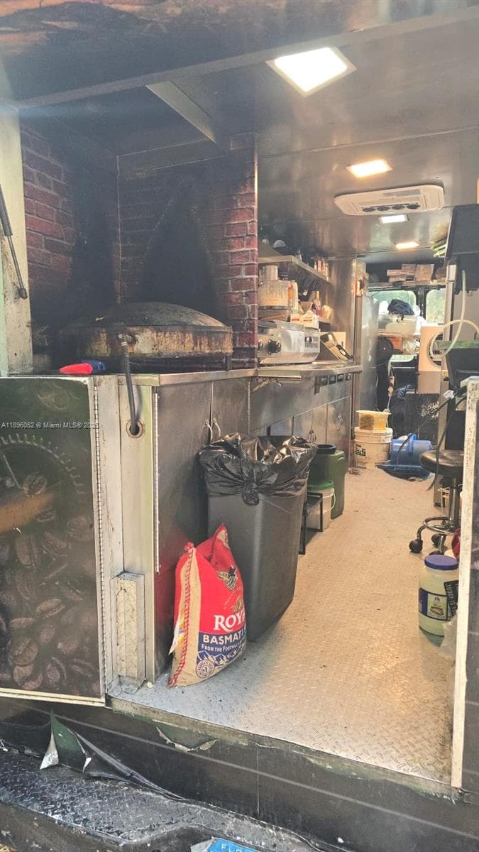 Mediterranean Food Truck For Sale In Miami, Miami FL 33130