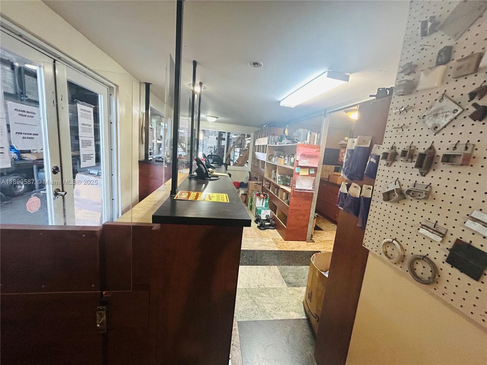 Hialeah, FL, 33010