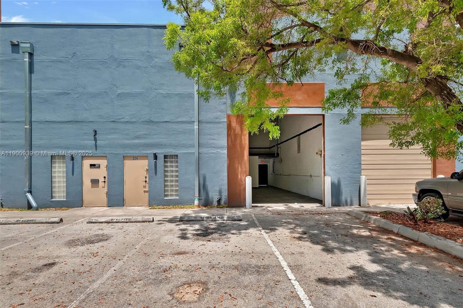20200 NW 2nd Ave # C6, Miami Gardens FL 33169