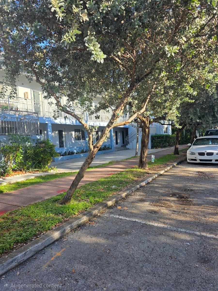 7155 Rue Notre Dame, Miami Beach FL 33141
