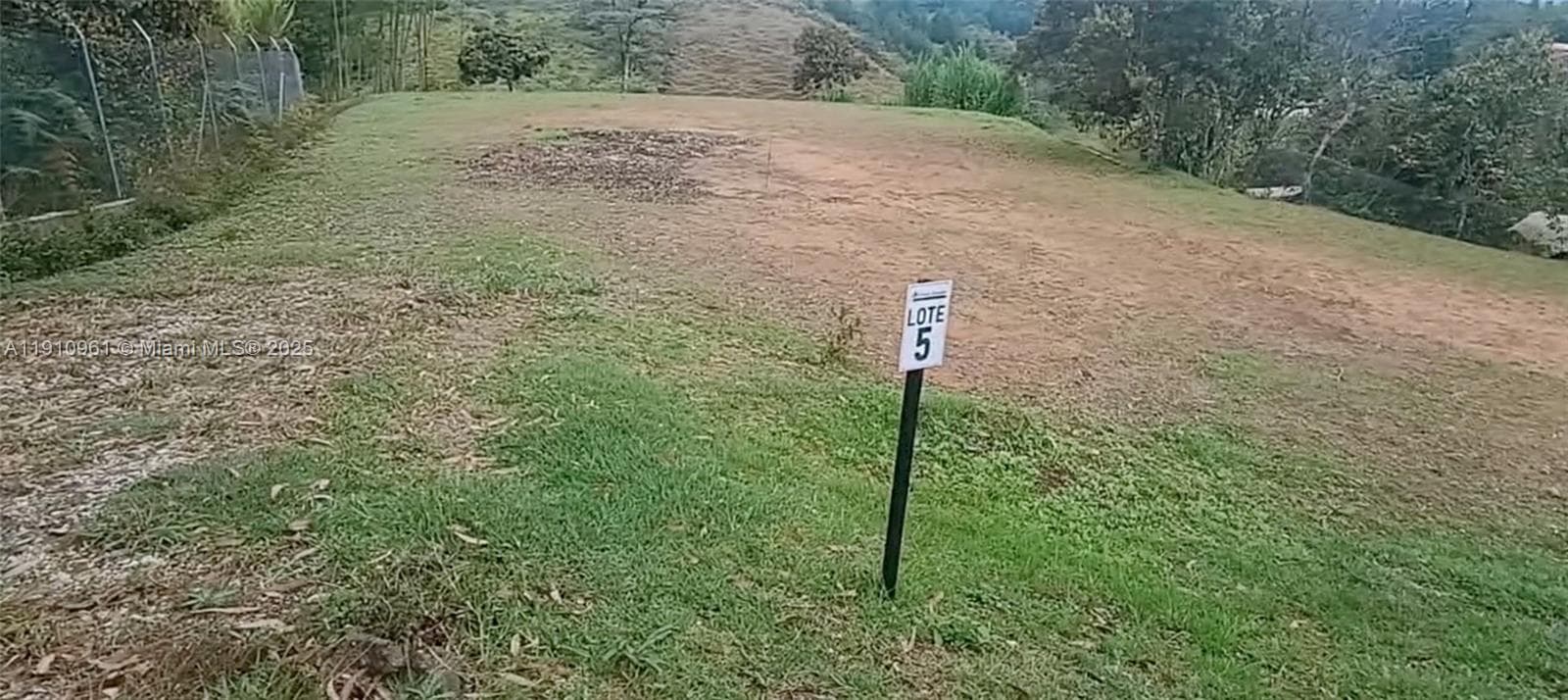 Vereda Mmpuesto Sector Garrido #5, C Colombia