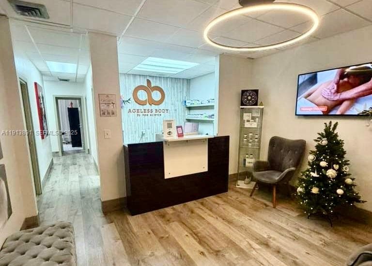 2500 E Hallandale Beach Blvd, Hallandale Beach FL 33009