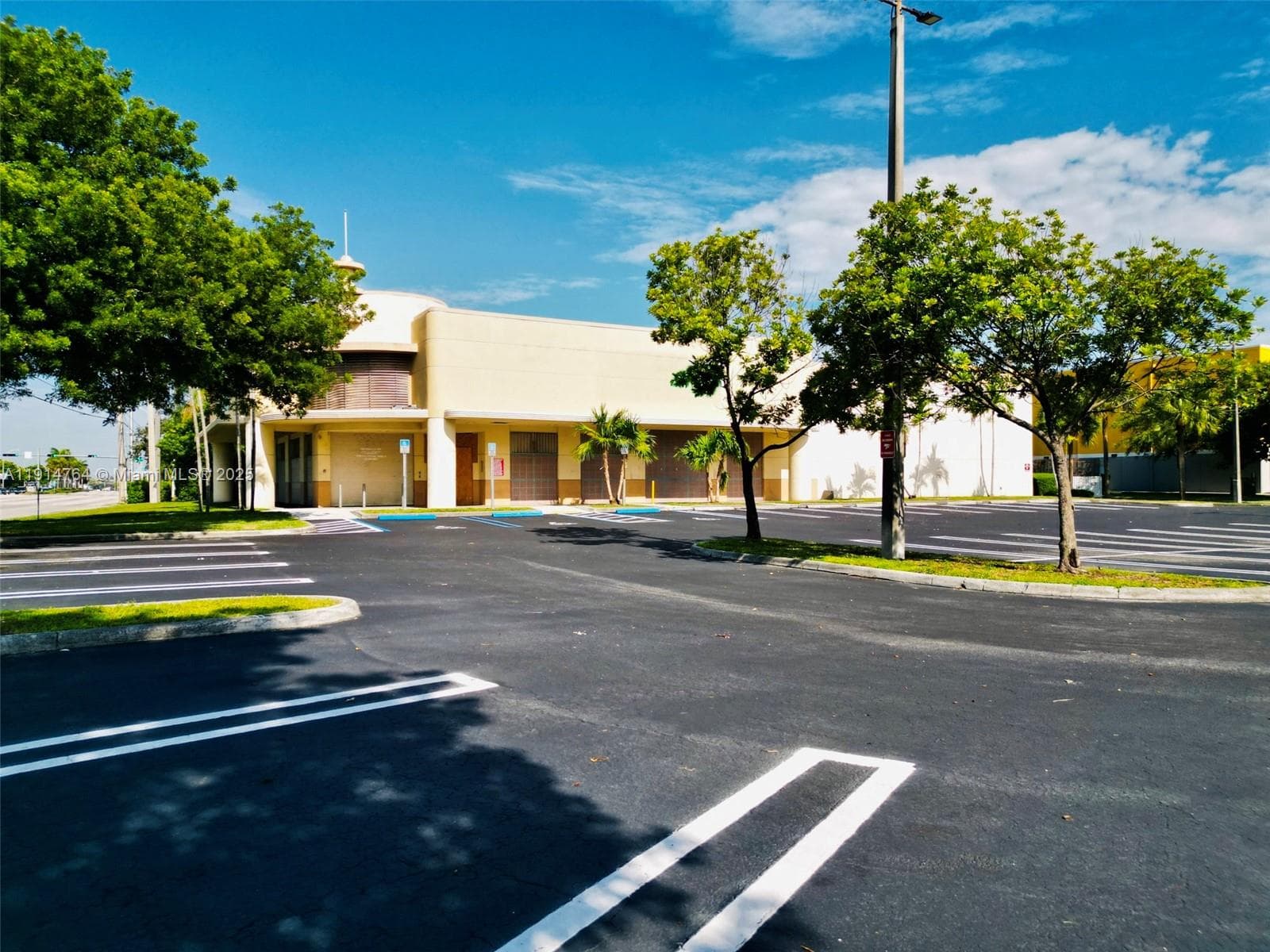 11920 NW 27th Ave, Miami FL 33167