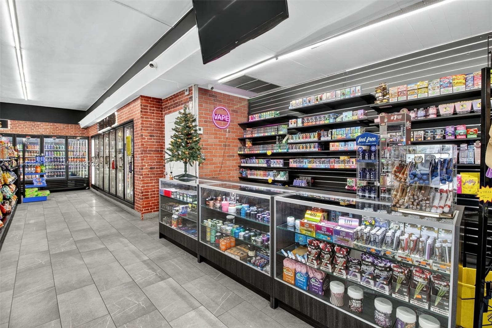 Convenience S/Smoke Shop Store & Smoke Shop For Sale, Miami FL 33126