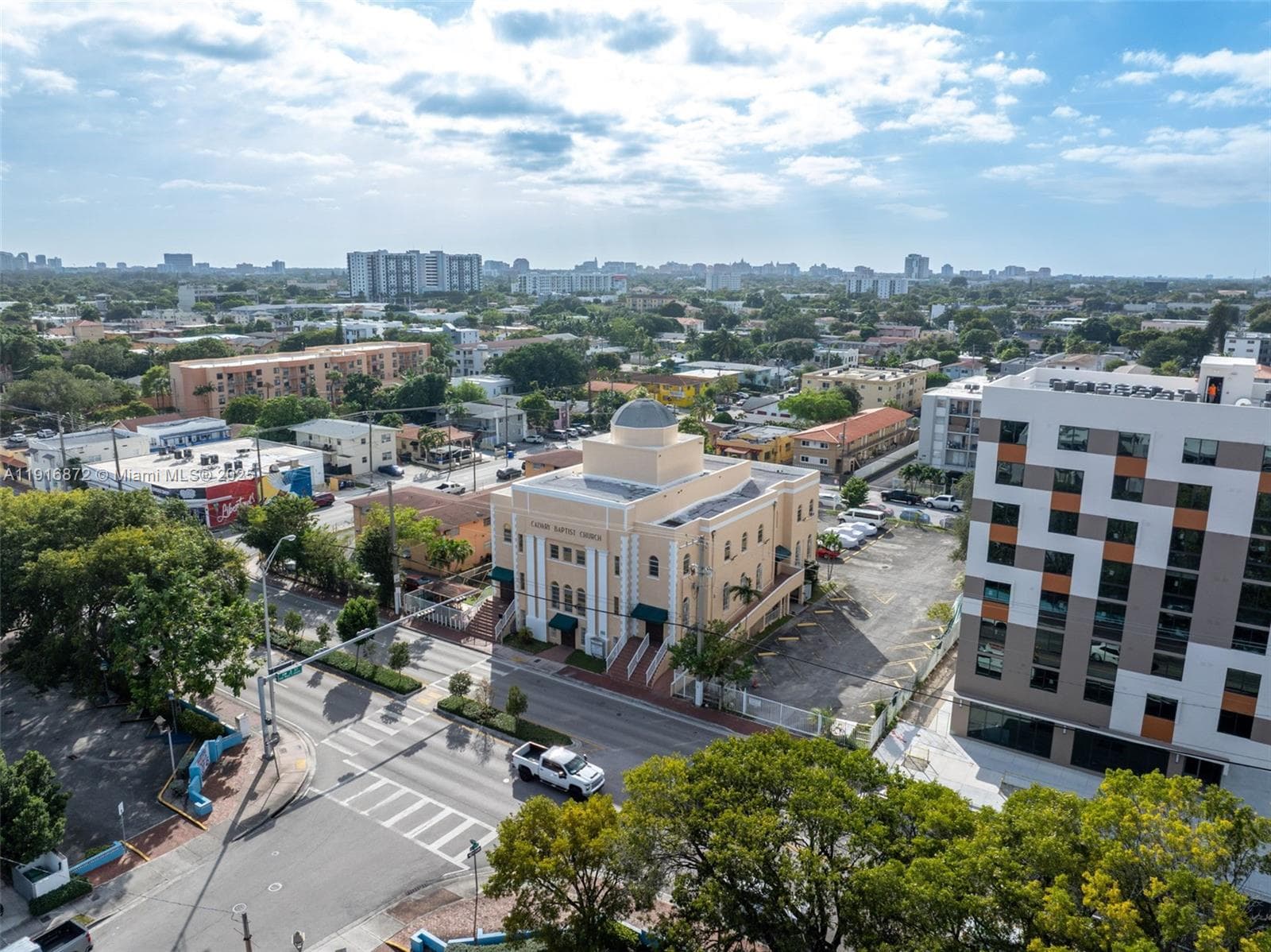 226 SW 17th Ave, Miami FL 33135