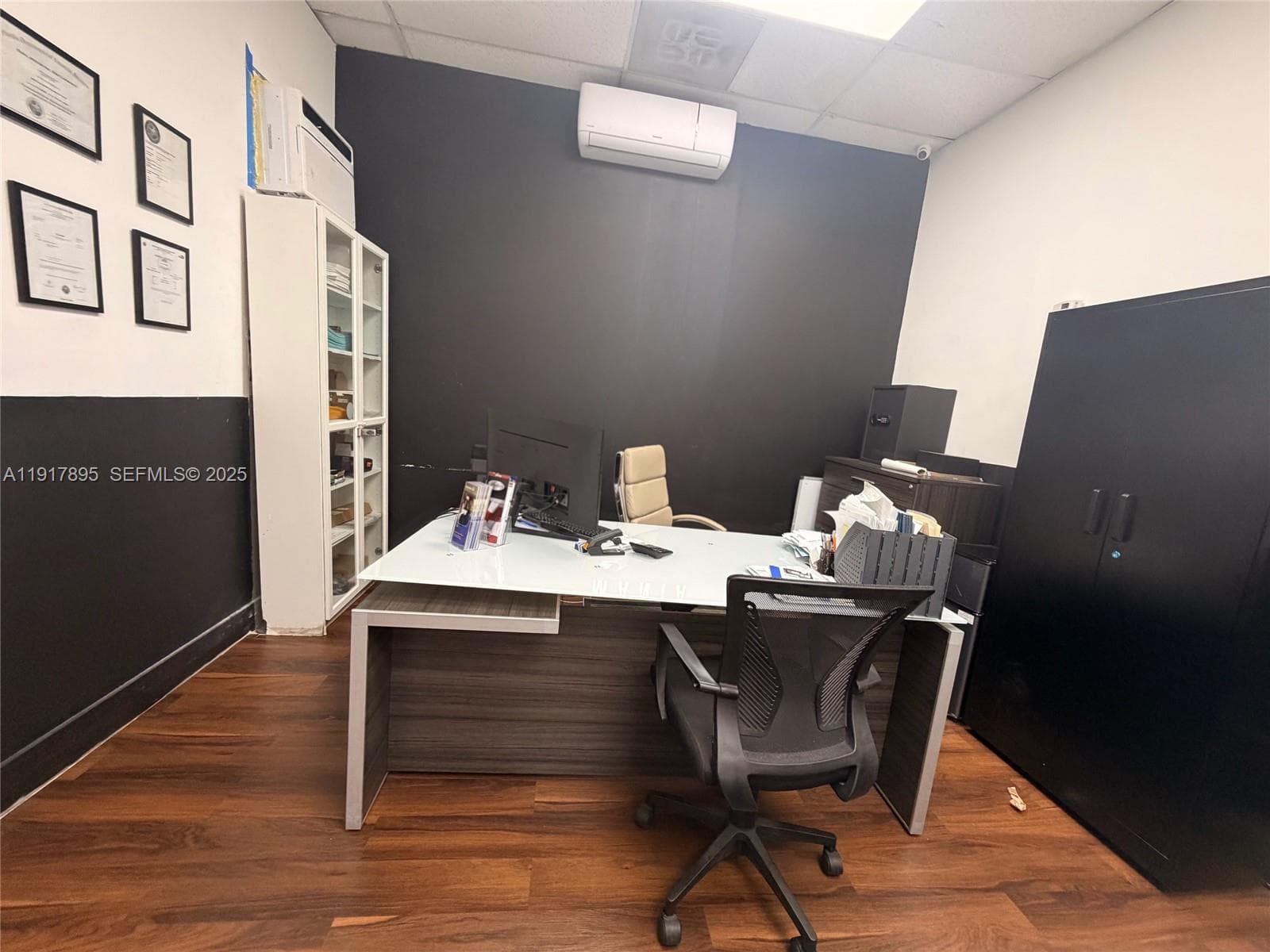 7298 NW 54th St, Miami FL 33166