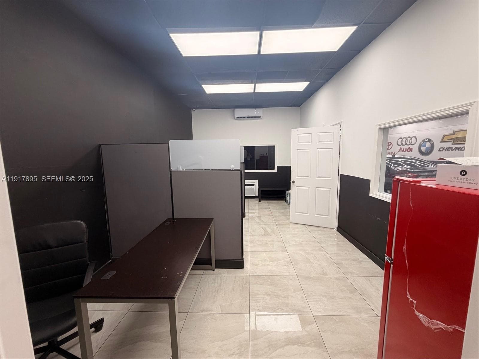 7298 NW 54th St, Miami FL 33166