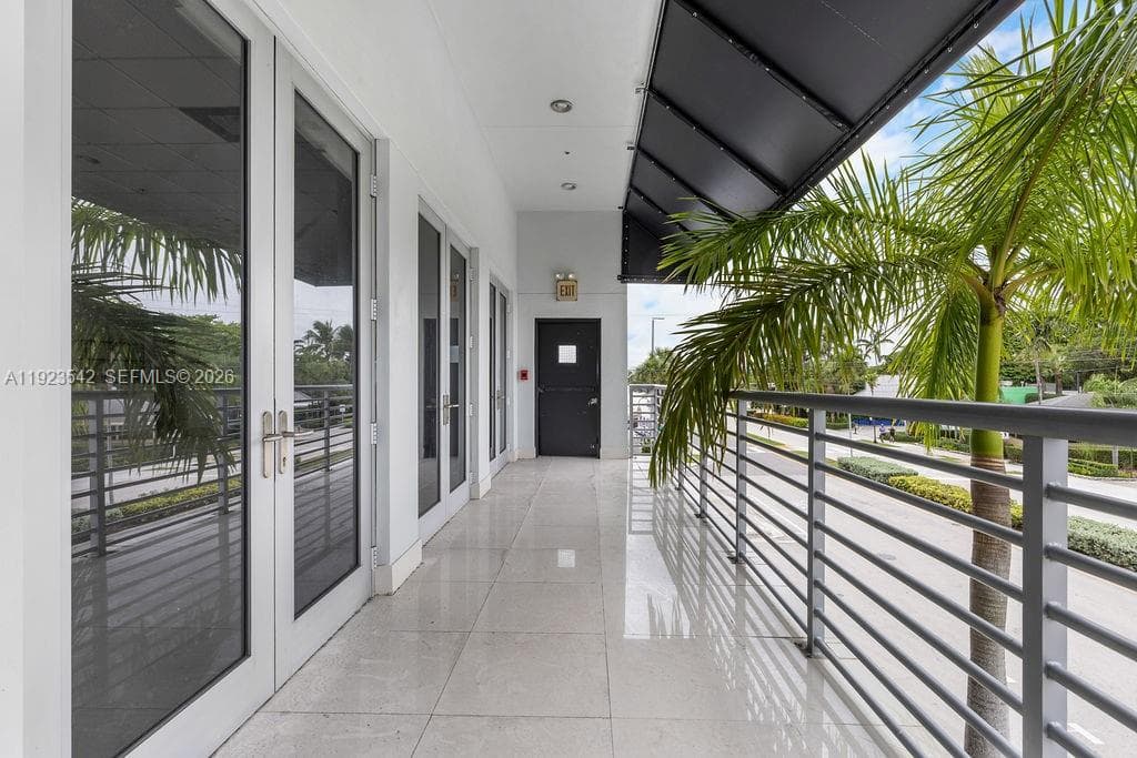 2500 Wilton Dr, Wilton Manors FL 33305