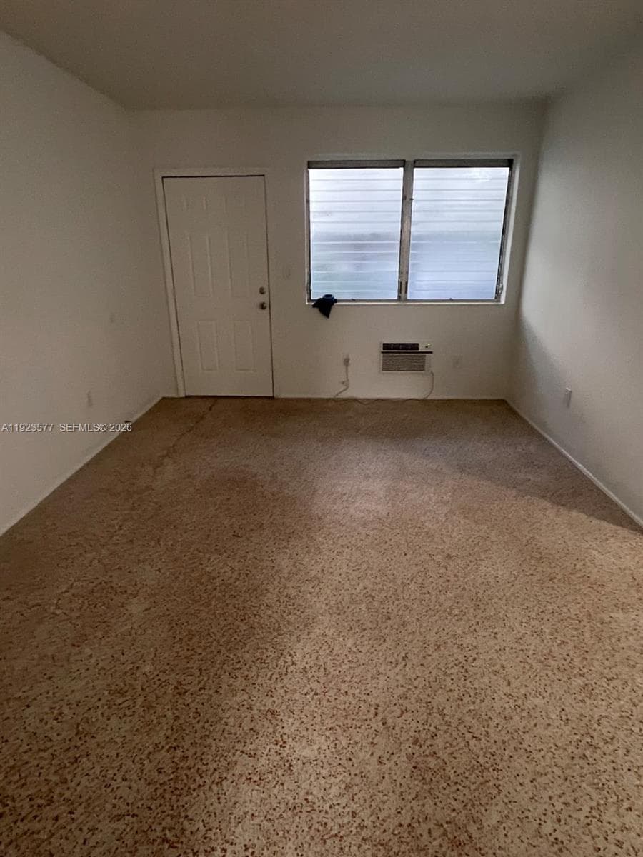 790 81st St, Miami Beach FL 33141