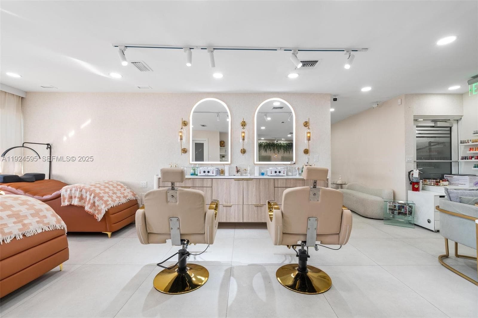 0000 SW 87th Ave, Miami FL 33165