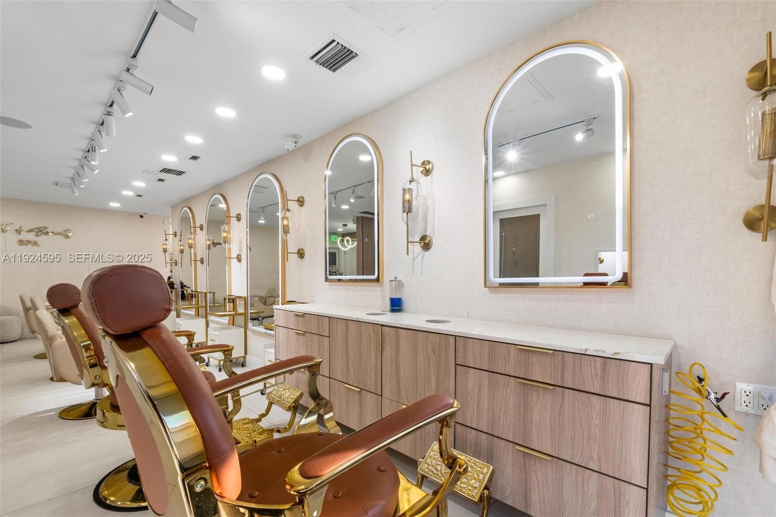 0000 SW 87th Ave, Miami FL 33165
