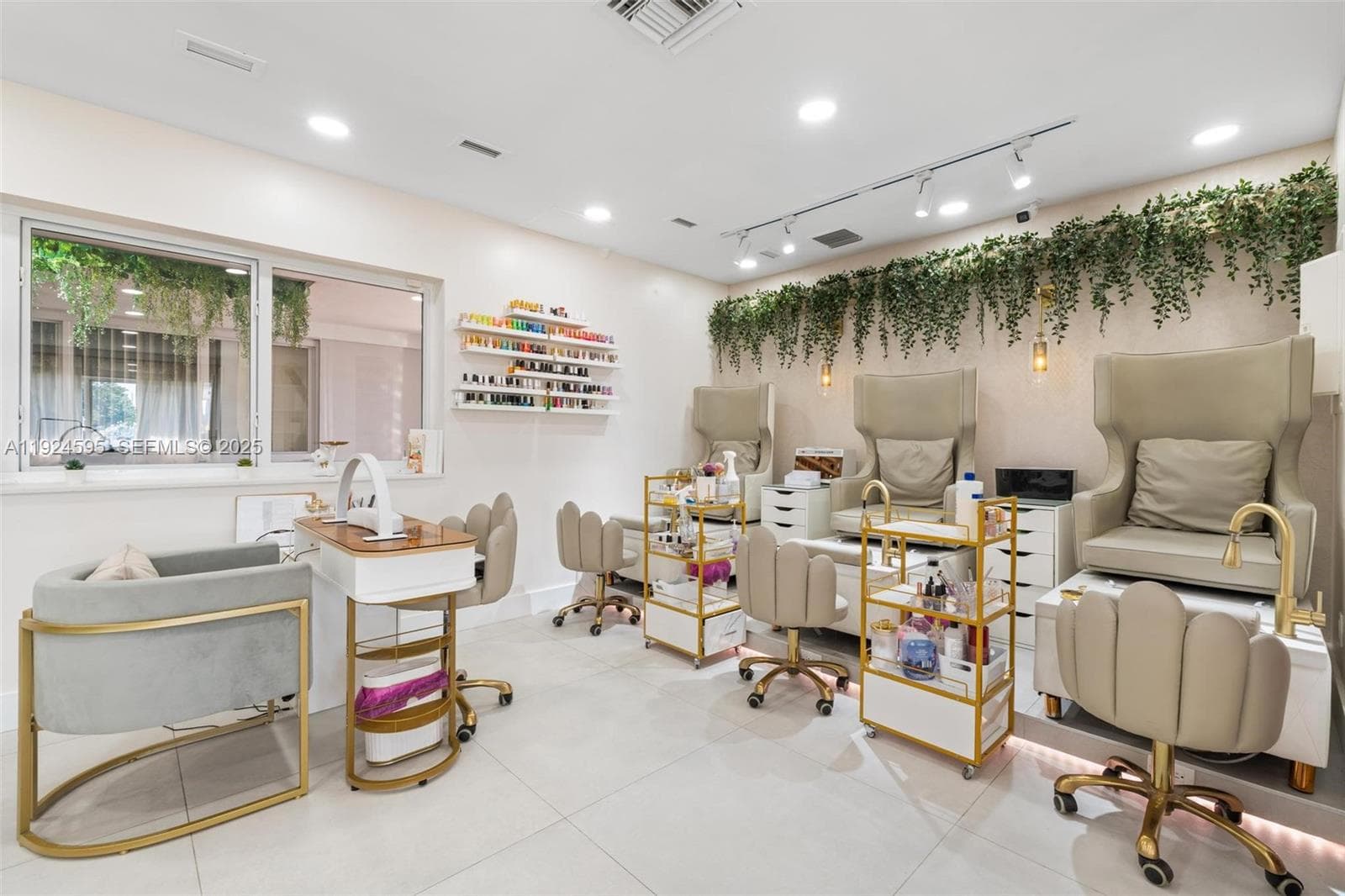 0000 SW 87th Ave, Miami FL 33165