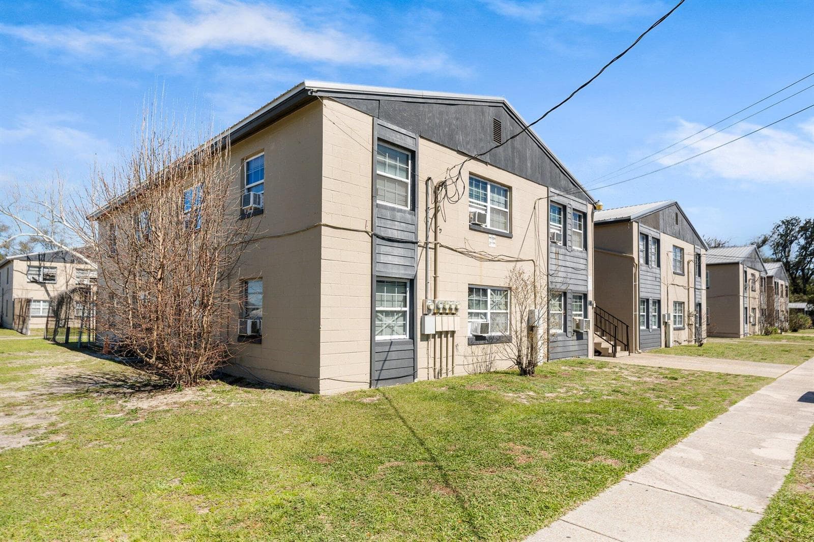 26-3510 St John St_26