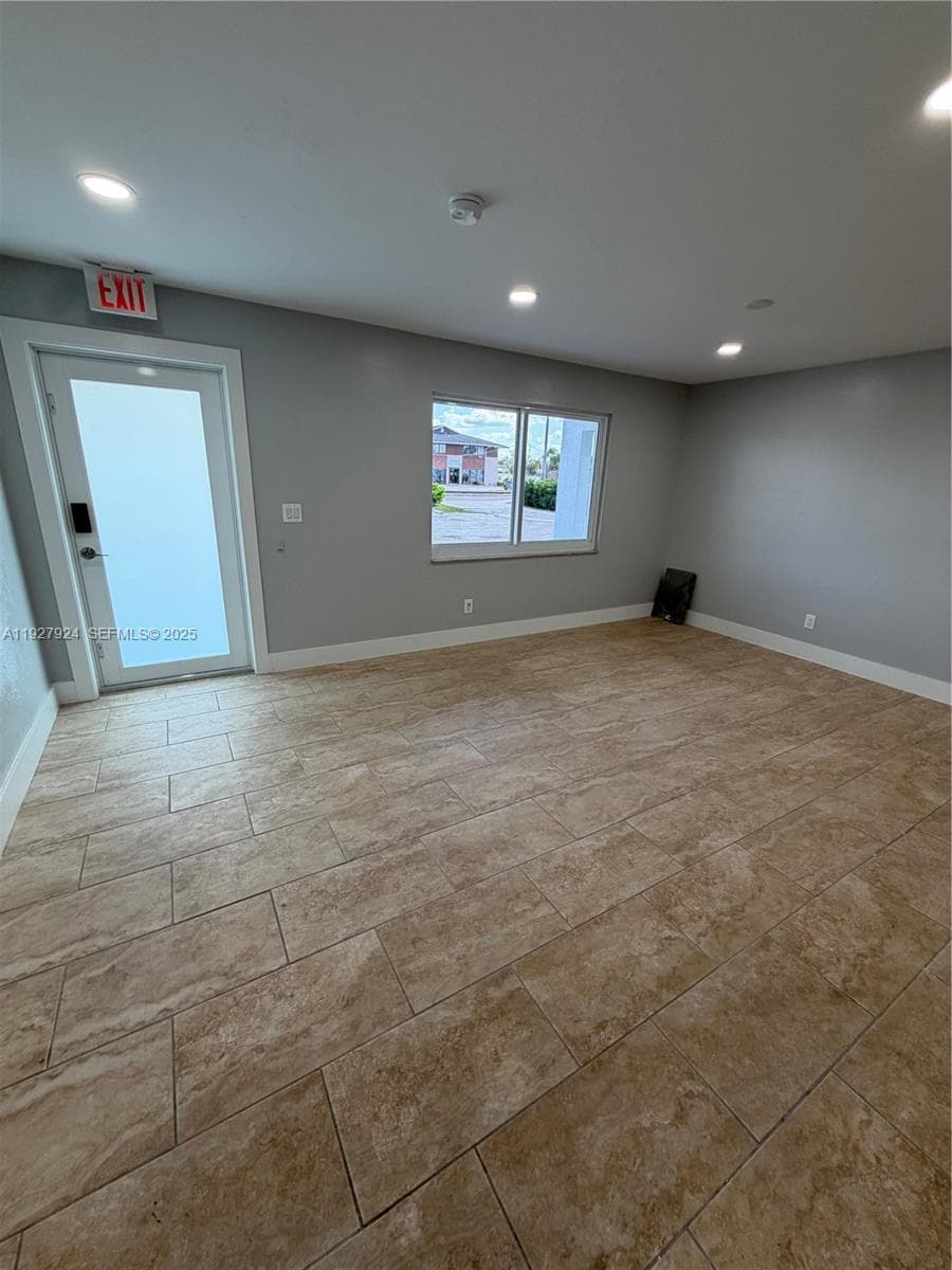 2700 EVANS AVE # 3, Fort Myers FL 33901