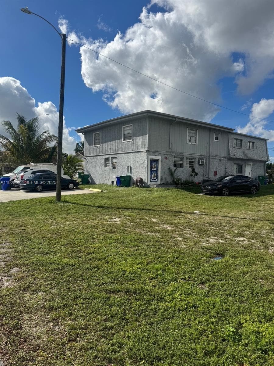 1410 SW 44th Ave # 5, Fort Lauderdale FL 33317