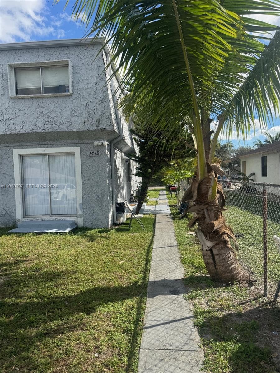 1410 SW 44th Ave # 5, Fort Lauderdale FL 33317
