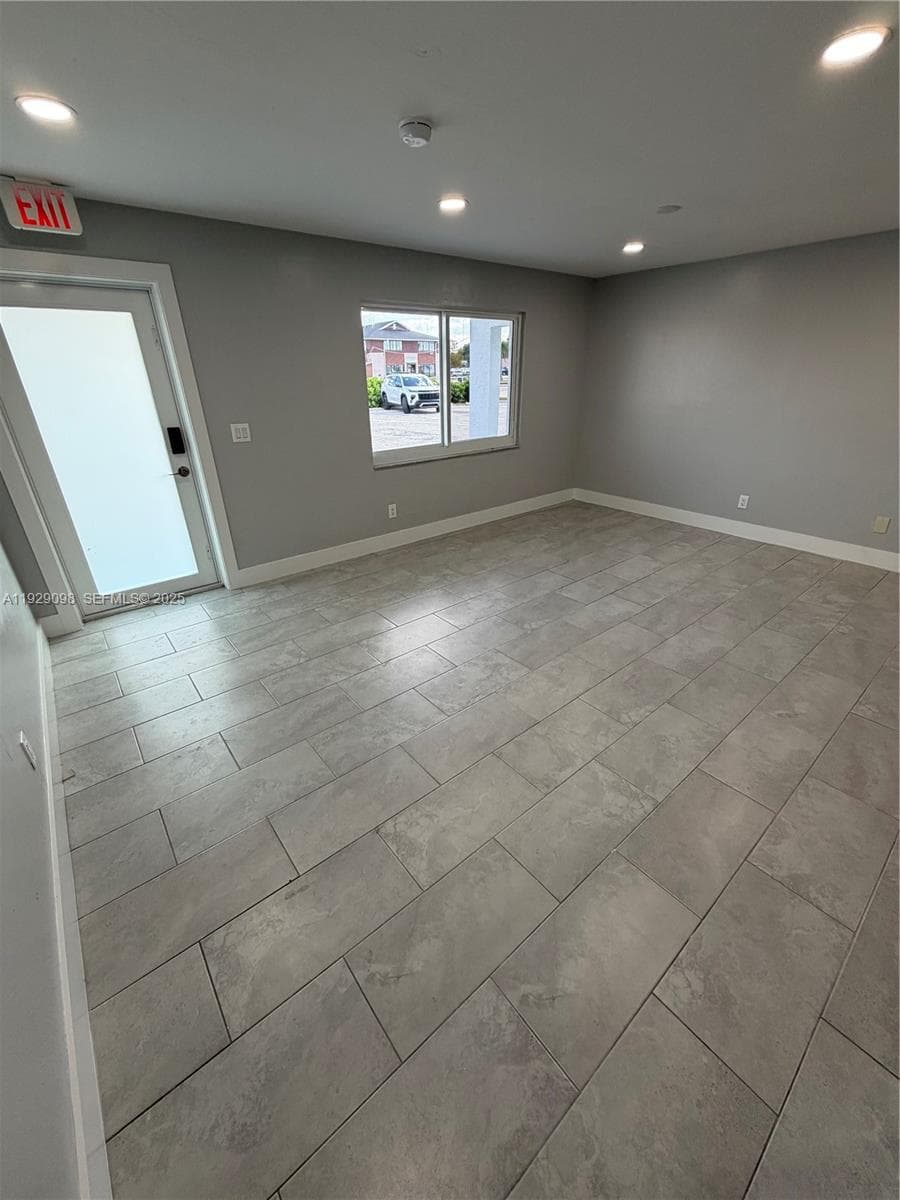 2700 EVANS AVE # 5, Fort Myers FL 33901