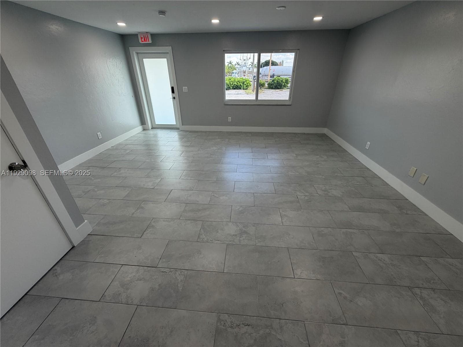 2700 EVANS AVE # 5, Fort Myers FL 33901