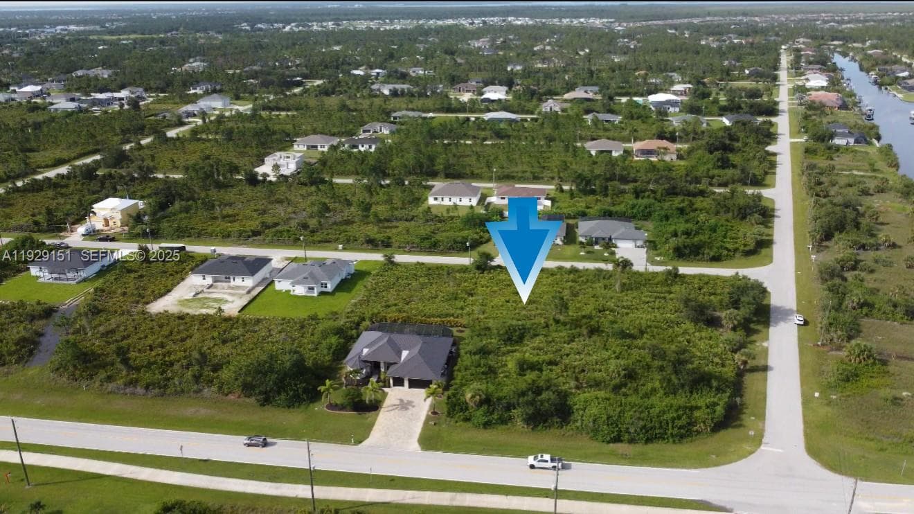 13581 Jeronimo Ln, Port Charlotte FL 33981