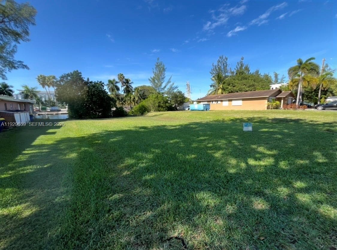 157 NW 14th Way, Dania Beach FL 33004