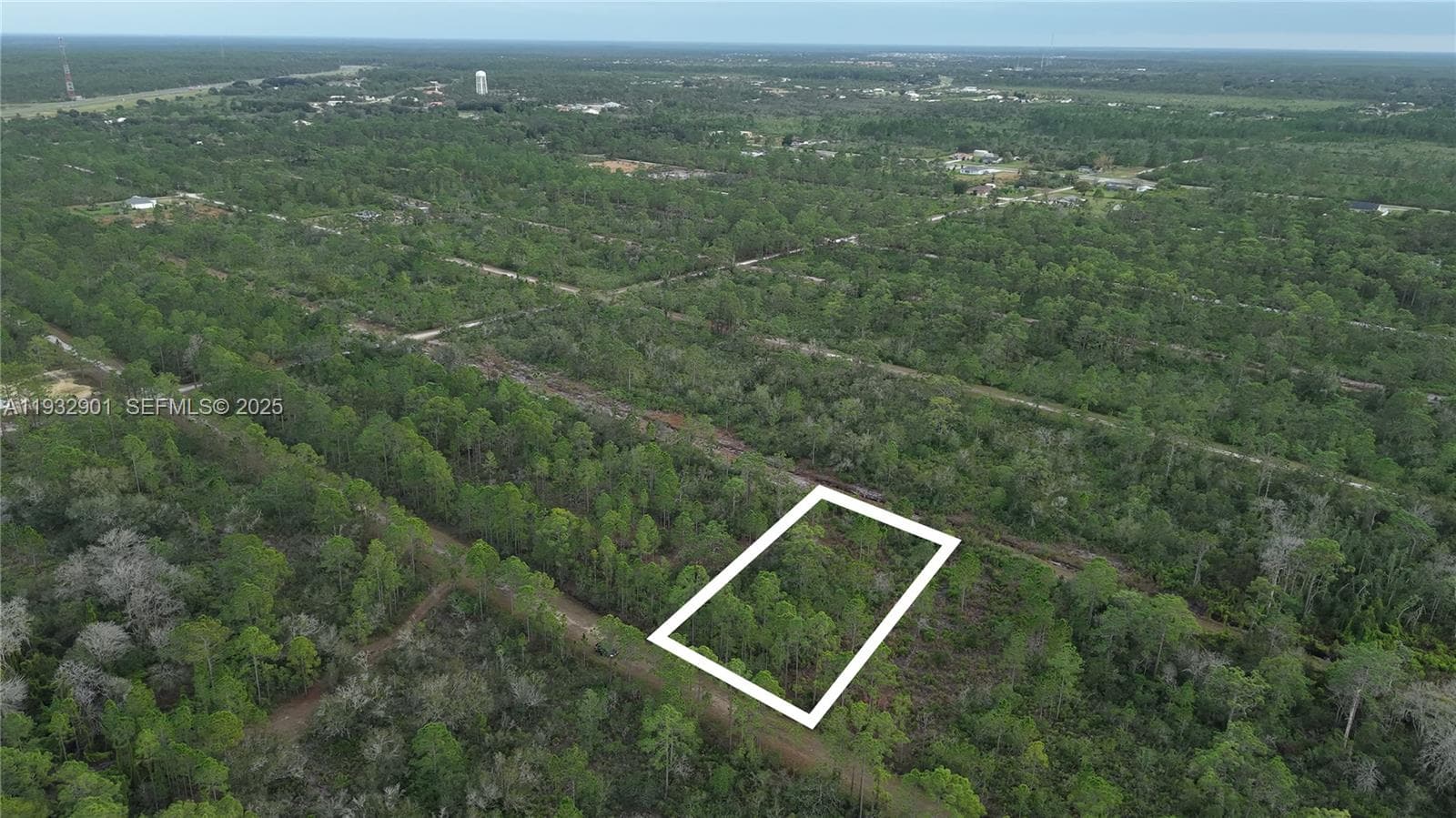 215 IXORA DR, Other City - In The State Of Florida FL 33855