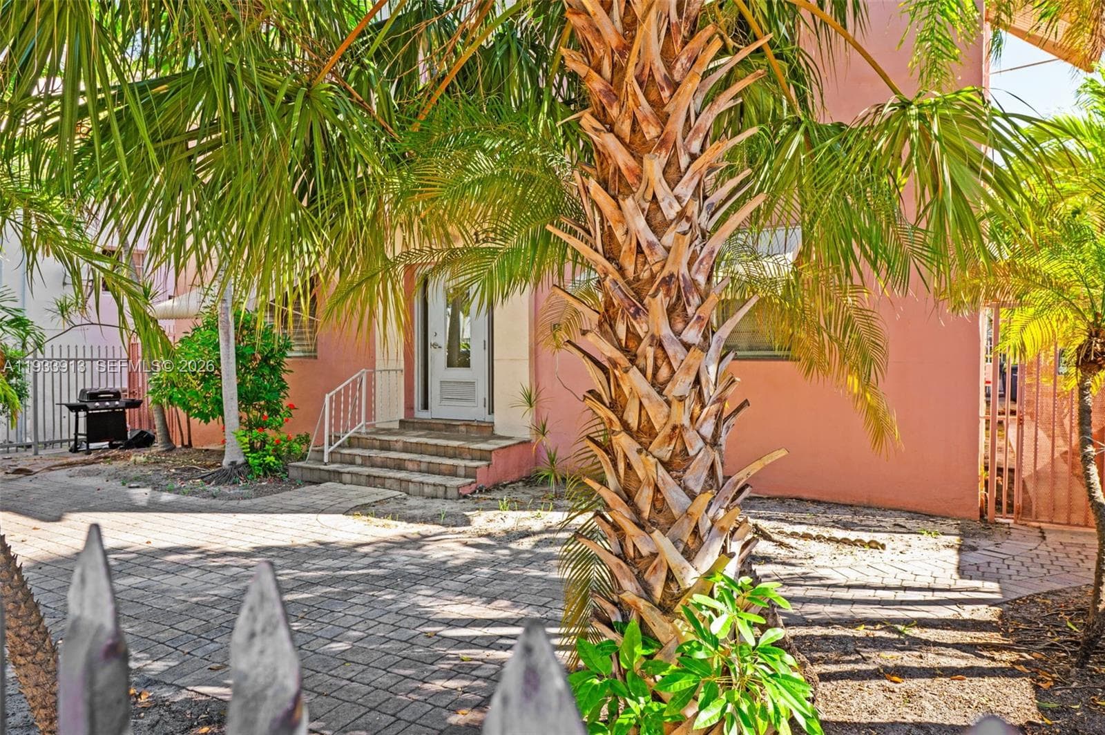 1335 Drexel Ave, Miami Beach FL 33139