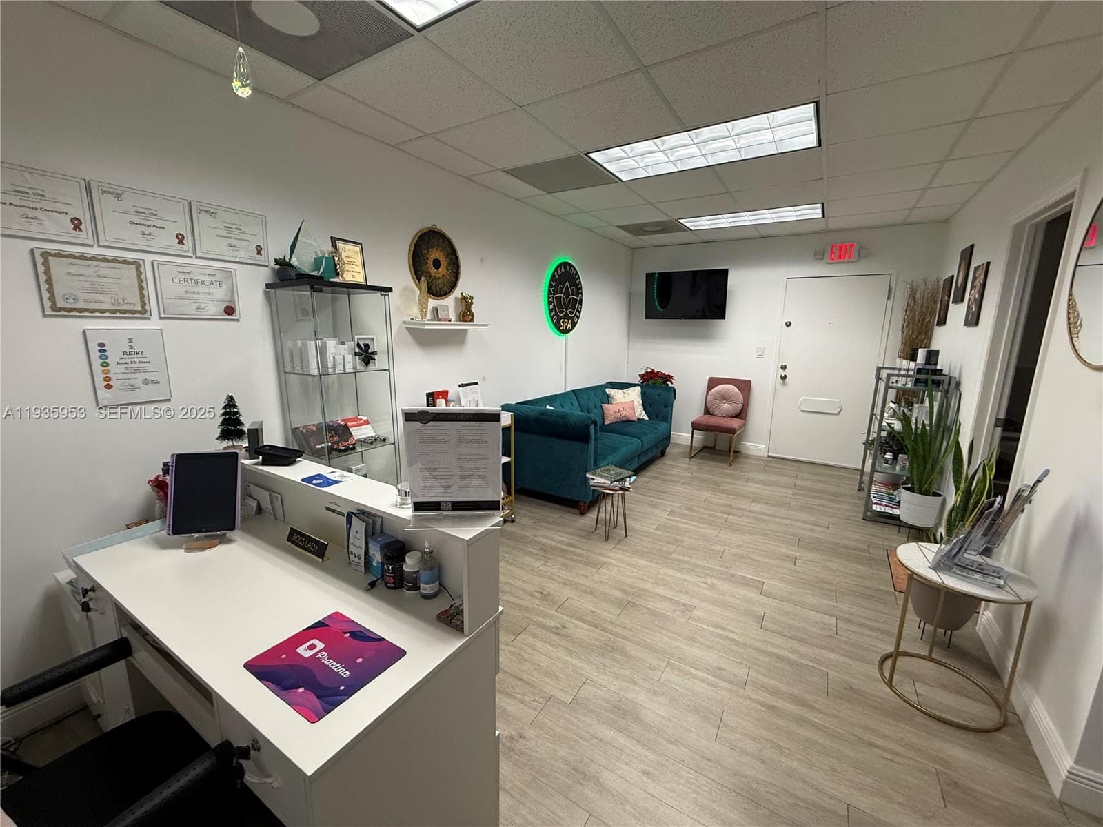 717 Ponce De Leon Blvd # 206, Coral Gables FL 33134
