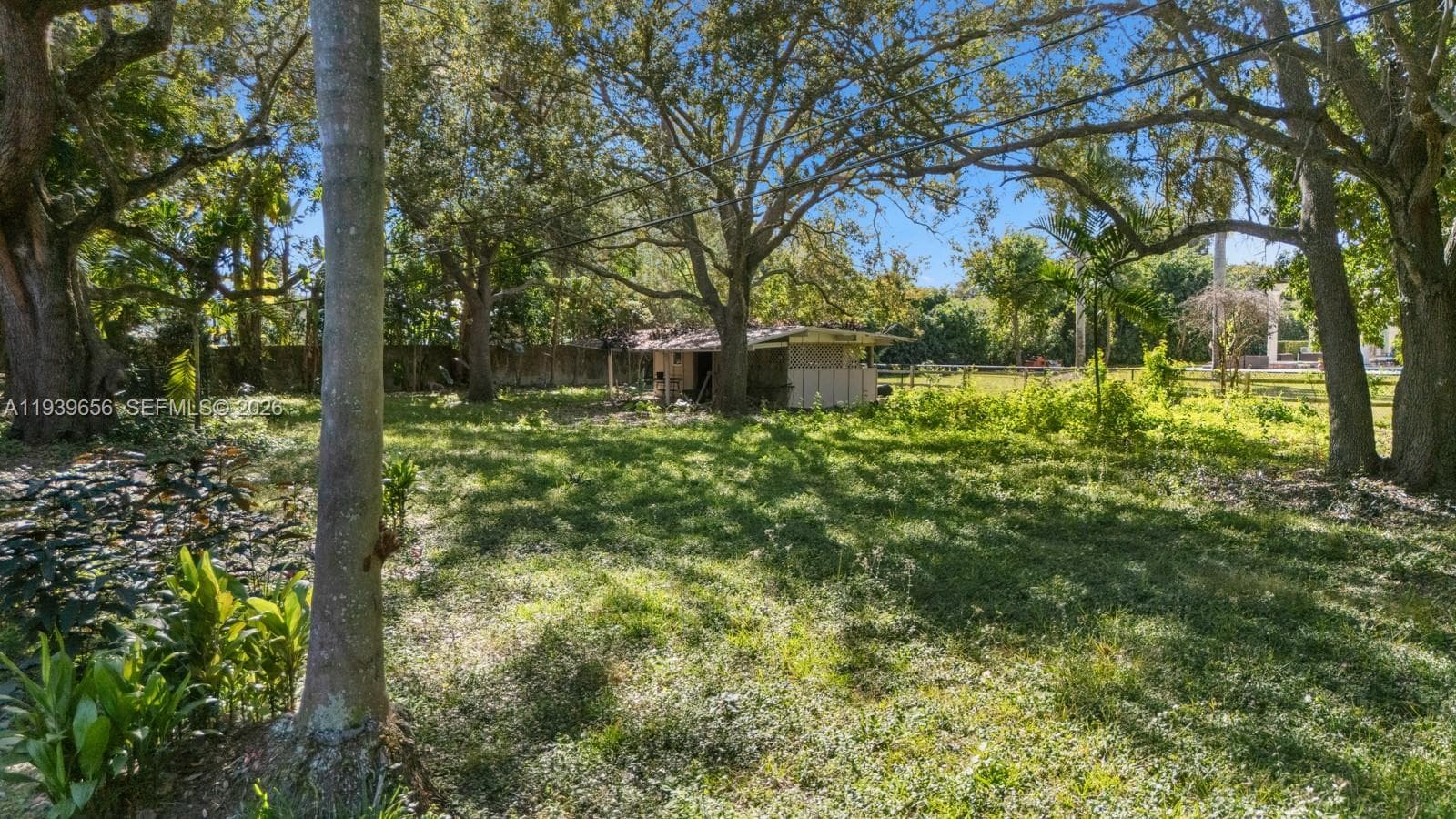 13500 SW 68th Ct, Pinecrest FL 33156