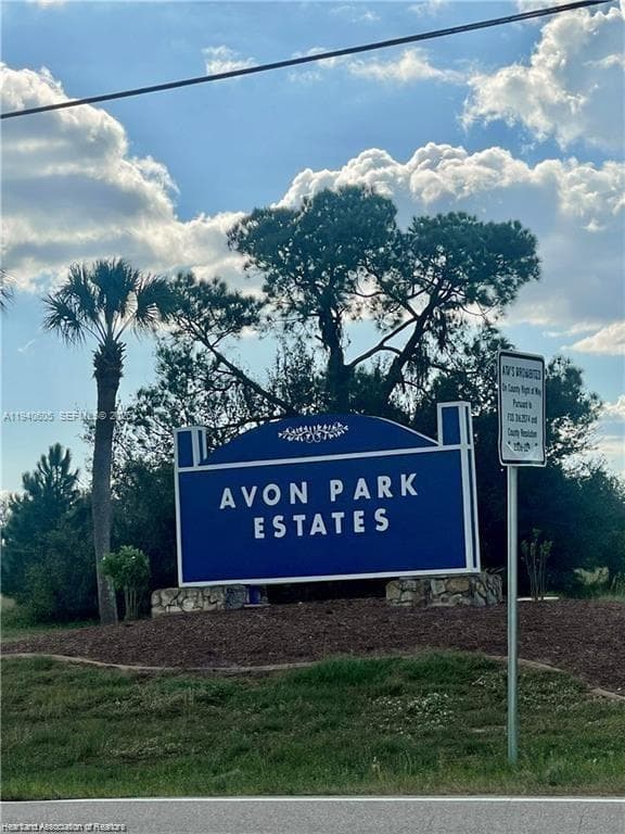 2301 S Avon Estates Blvd, Avon Park FL 33825