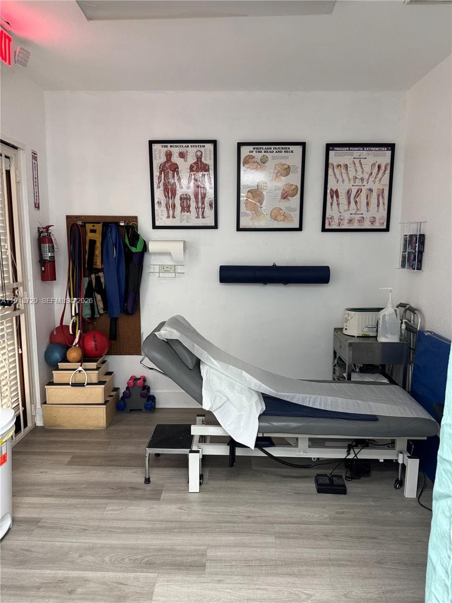 600 E 25th St, Hialeah FL 33013