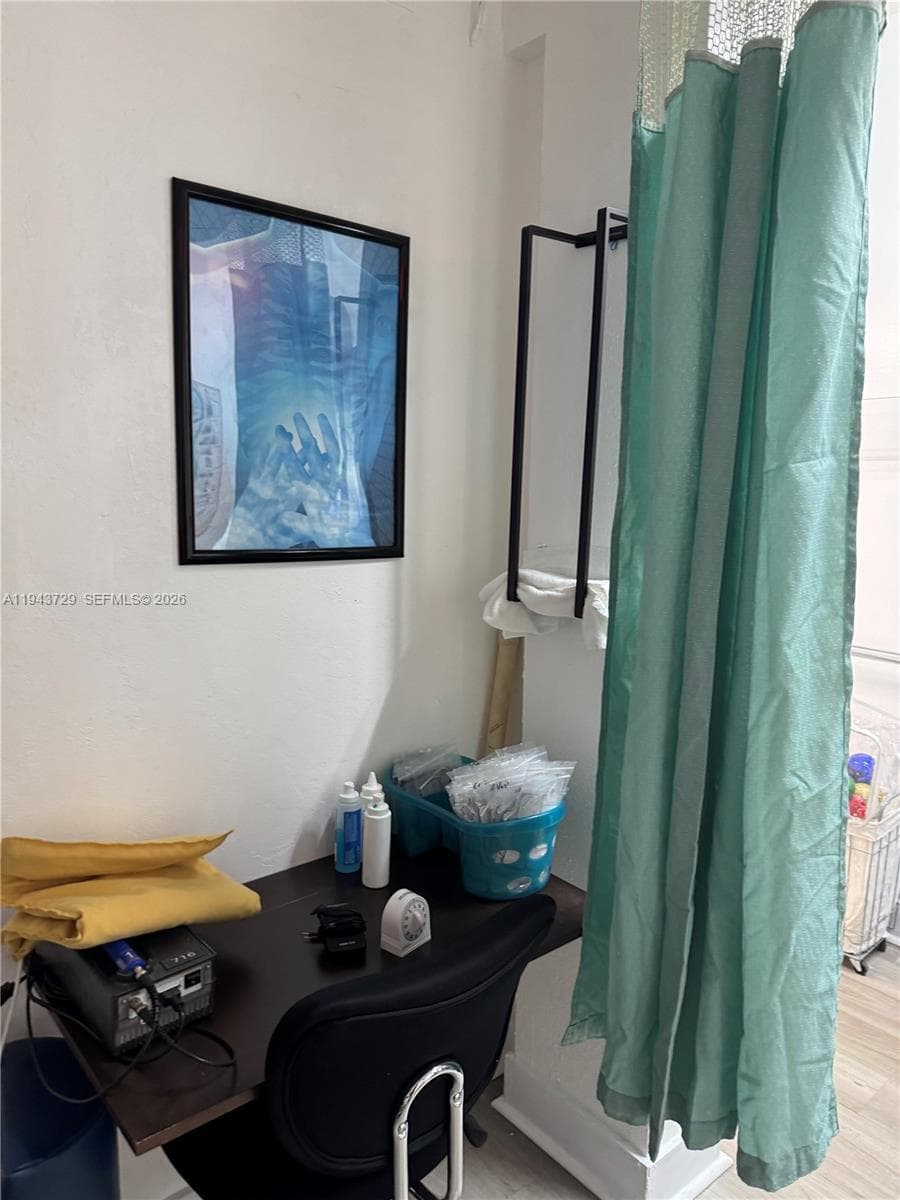 600 E 25th St, Hialeah FL 33013