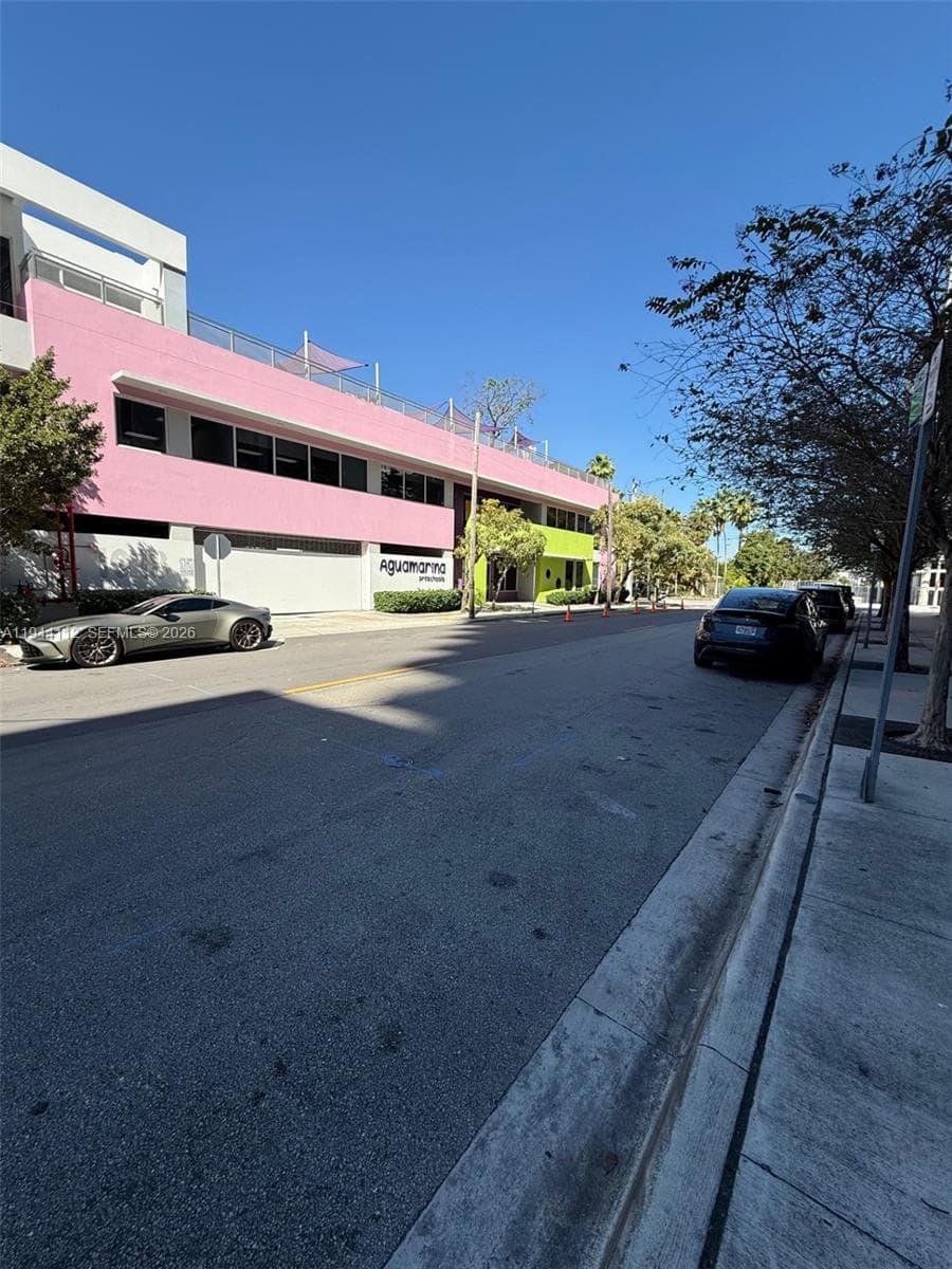 1036 SW 3rd Ave, Miami FL 33130