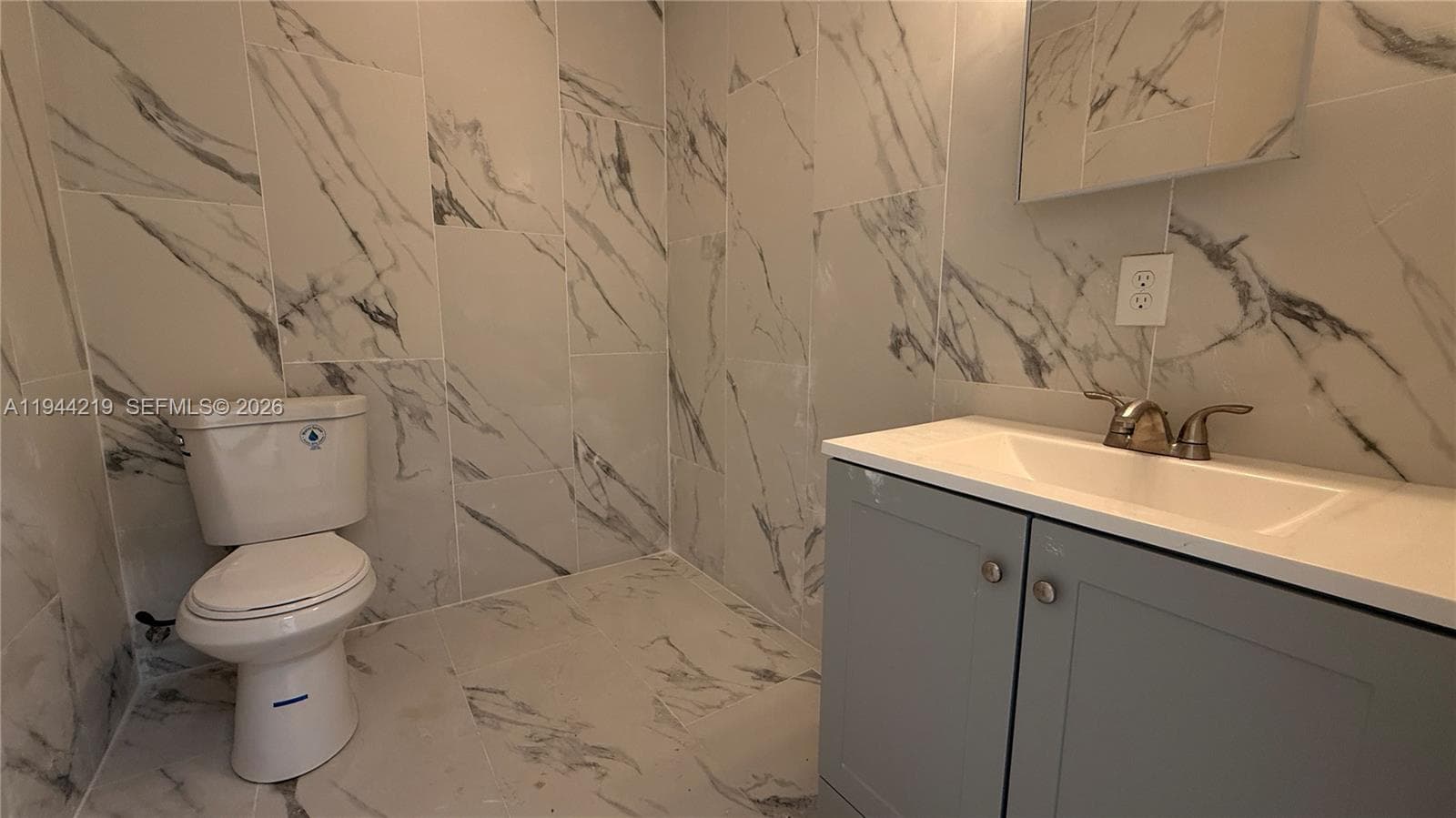 500 NE 25th St # 5, Pompano Beach FL 33064