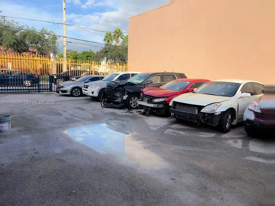 2005 NW 10th Ave, Miami FL 33127
