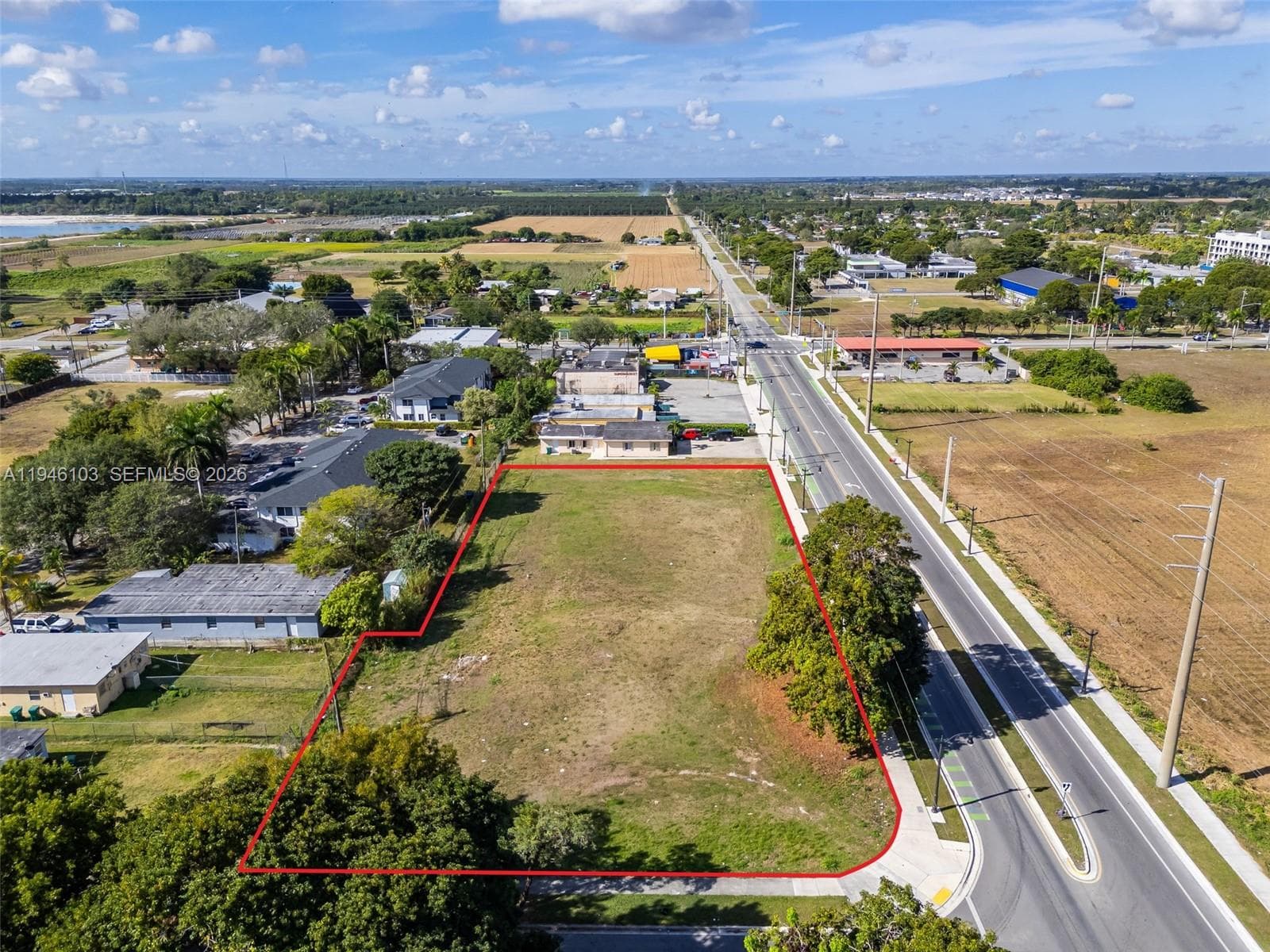 945 W Lucy St, Florida City FL 33034