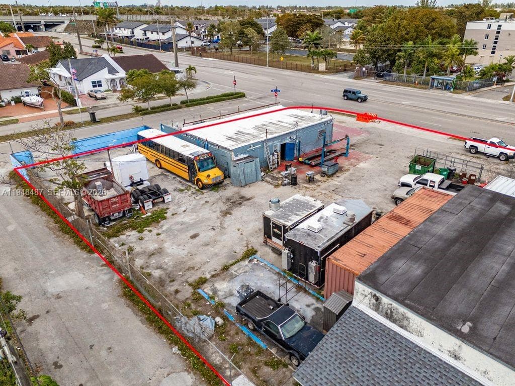 11480 W Flagler St, Sweetwater FL 33174