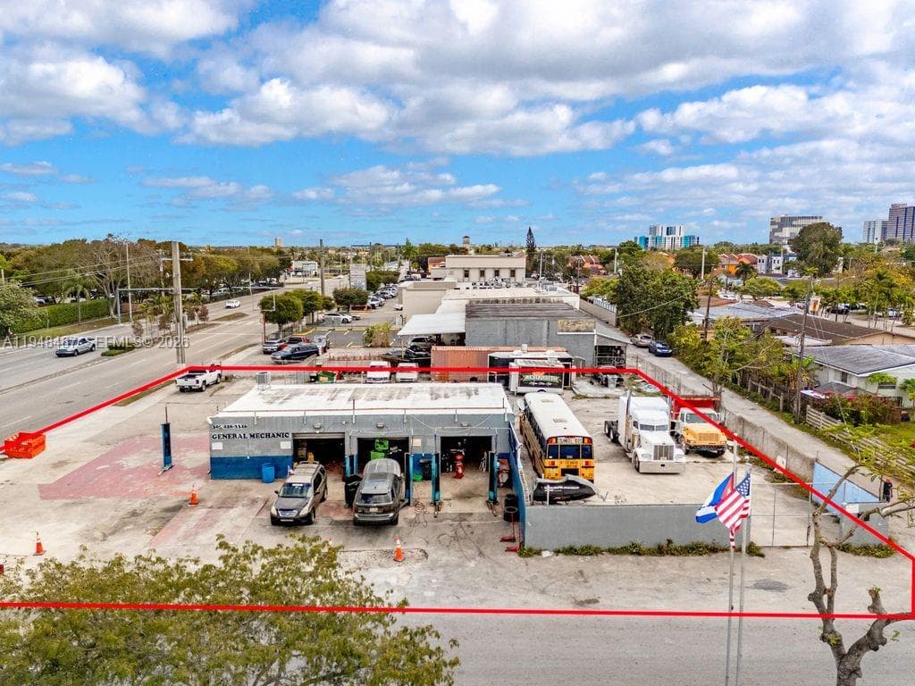 11480 W Flagler St, Sweetwater FL 33174