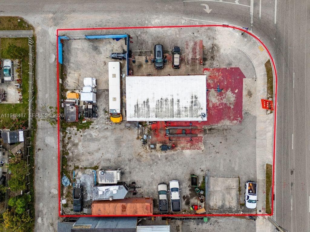 11480 W Flagler St, Sweetwater FL 33174