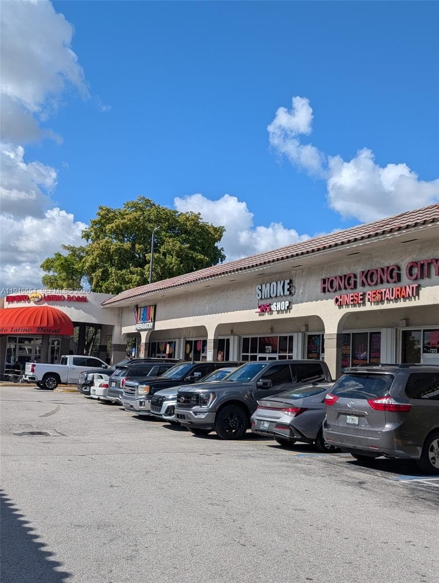 7373 NW 36th St, Miami FL 33166