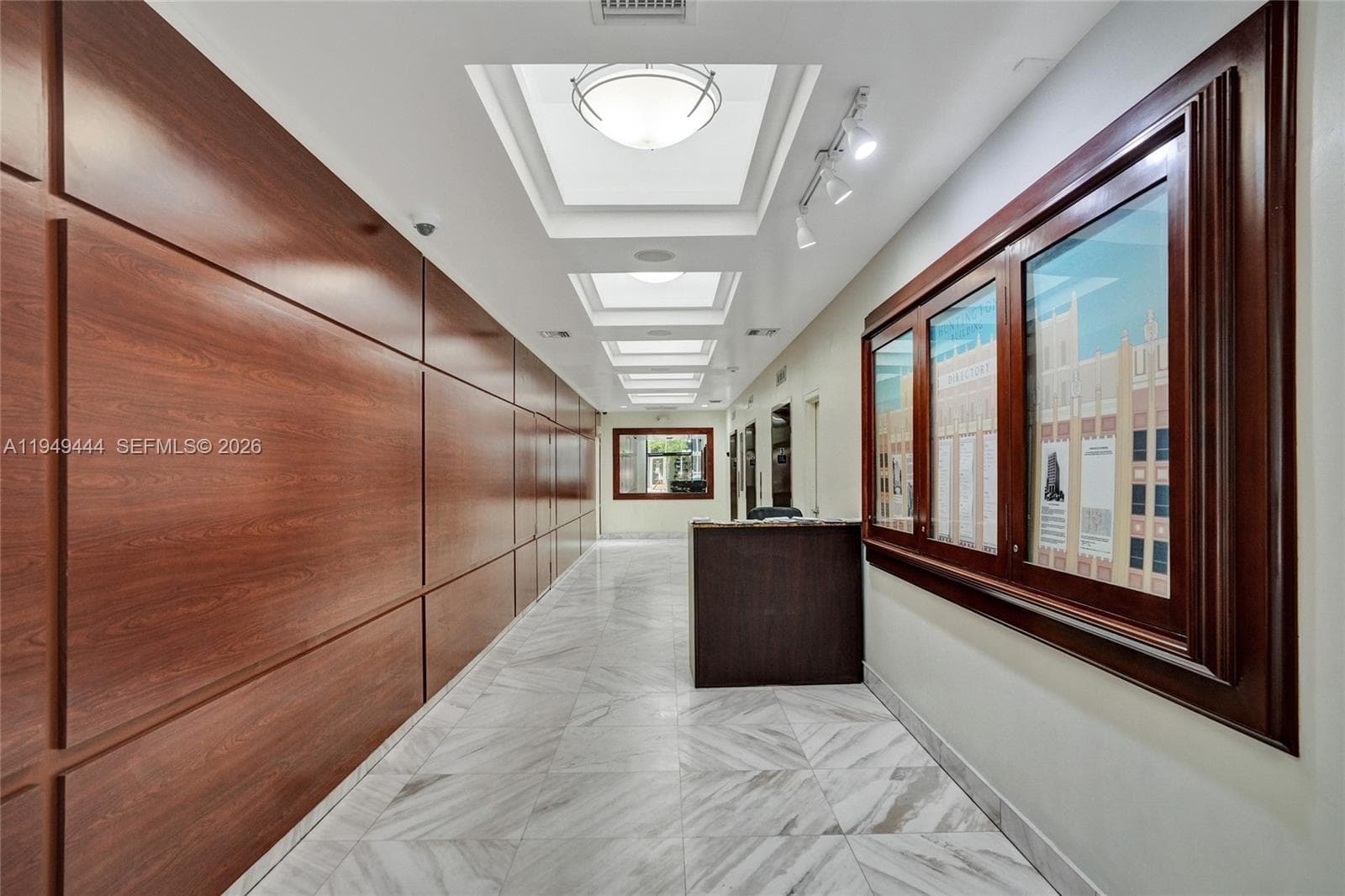 168 SE 1st St # 1200, Miami FL 33131