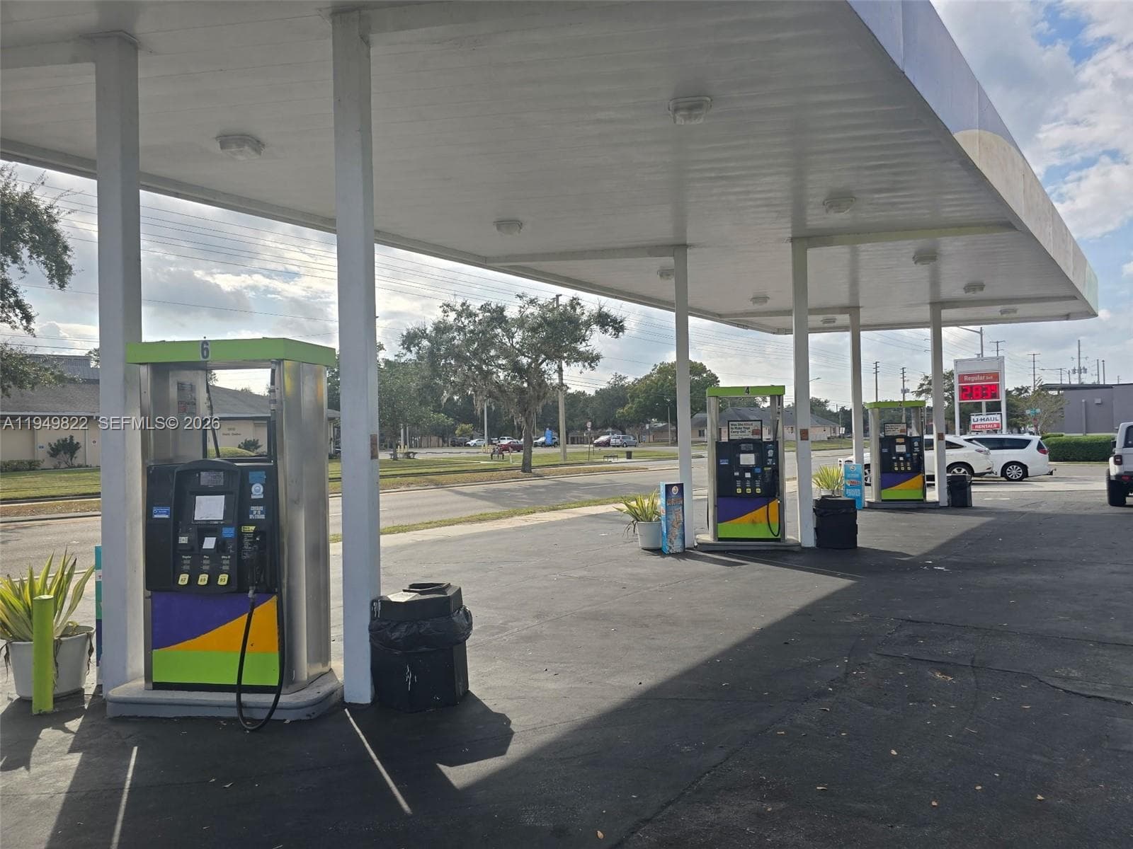 Confidential, Orlando FL 32806