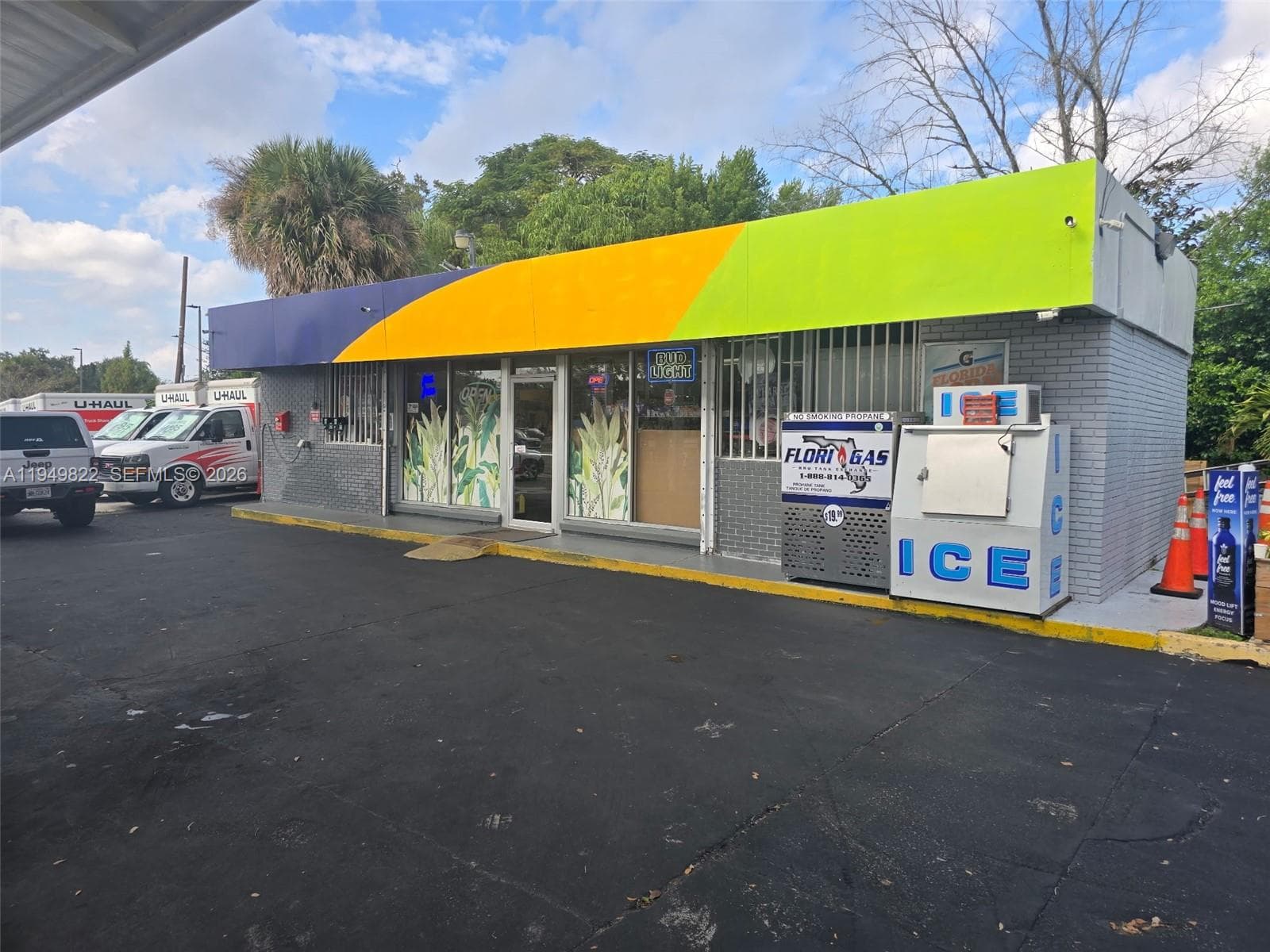 Confidential, Orlando FL 32806