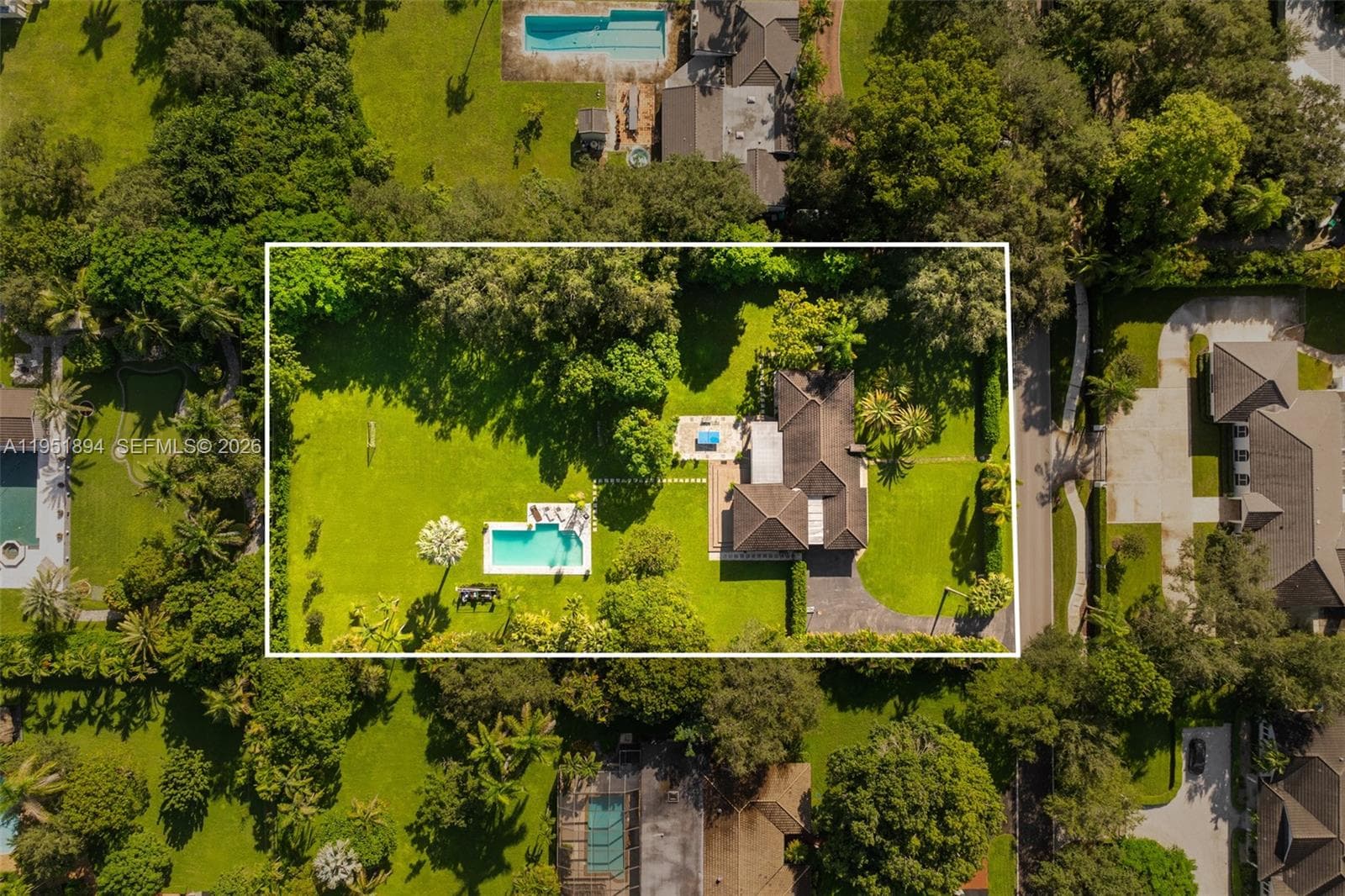 07325 SW 102nd St, Pinecrest FL 33156