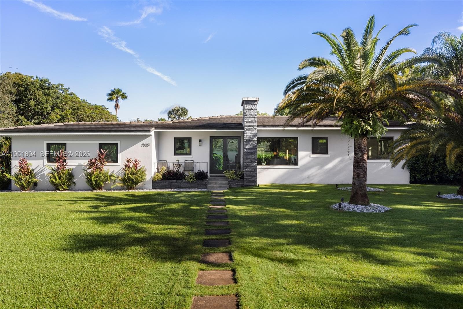 07325 SW 102nd St, Pinecrest FL 33156