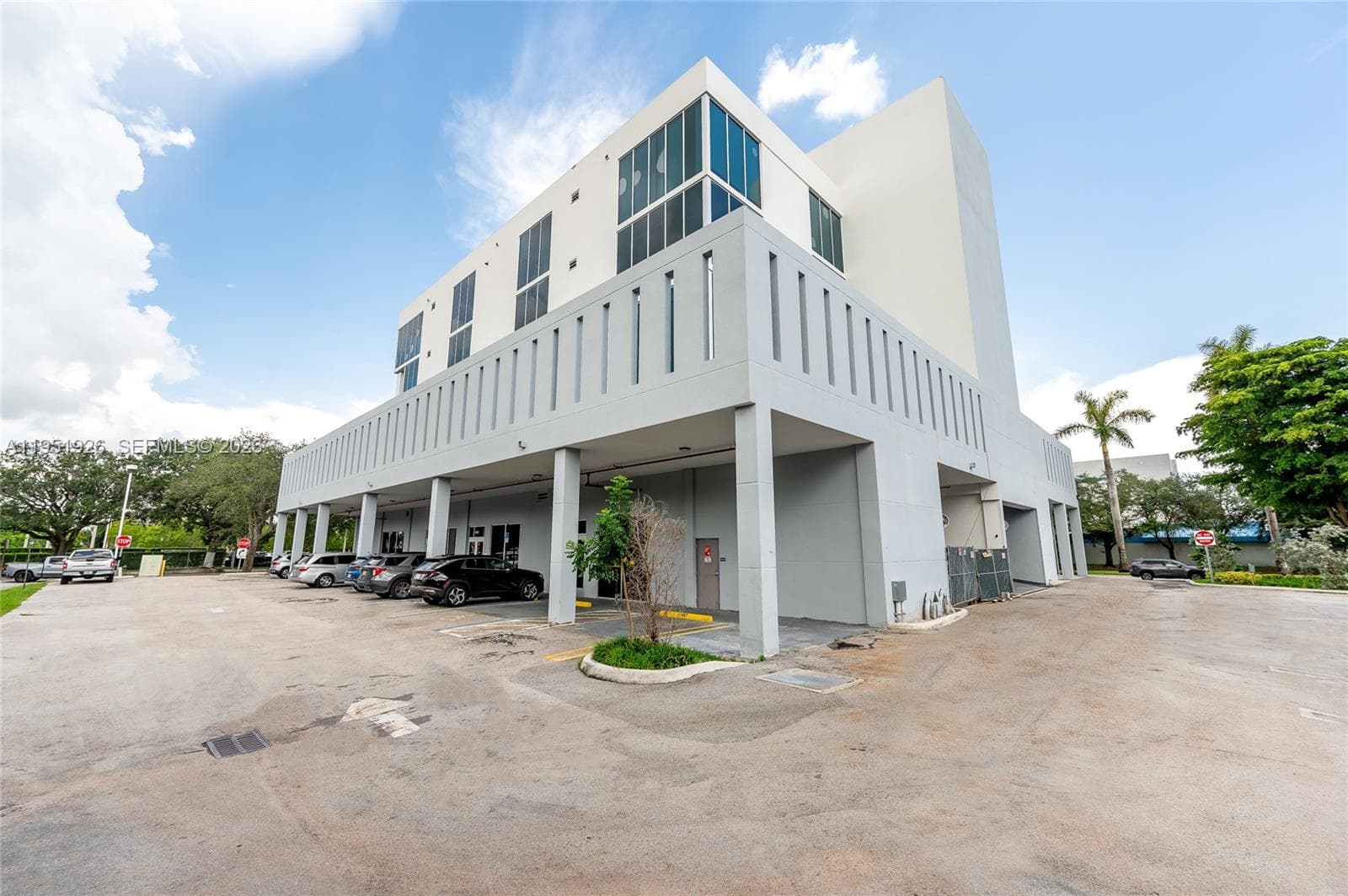 10450 NW 33rd St # 501, Doral FL 33172