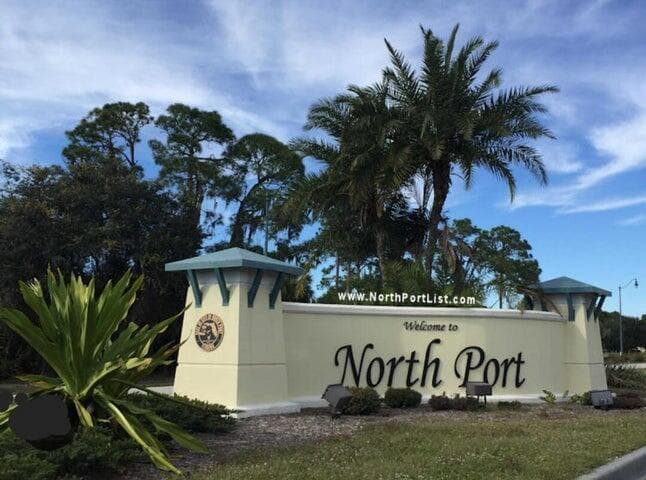 RENAULT - Nort Port Welcome Sign