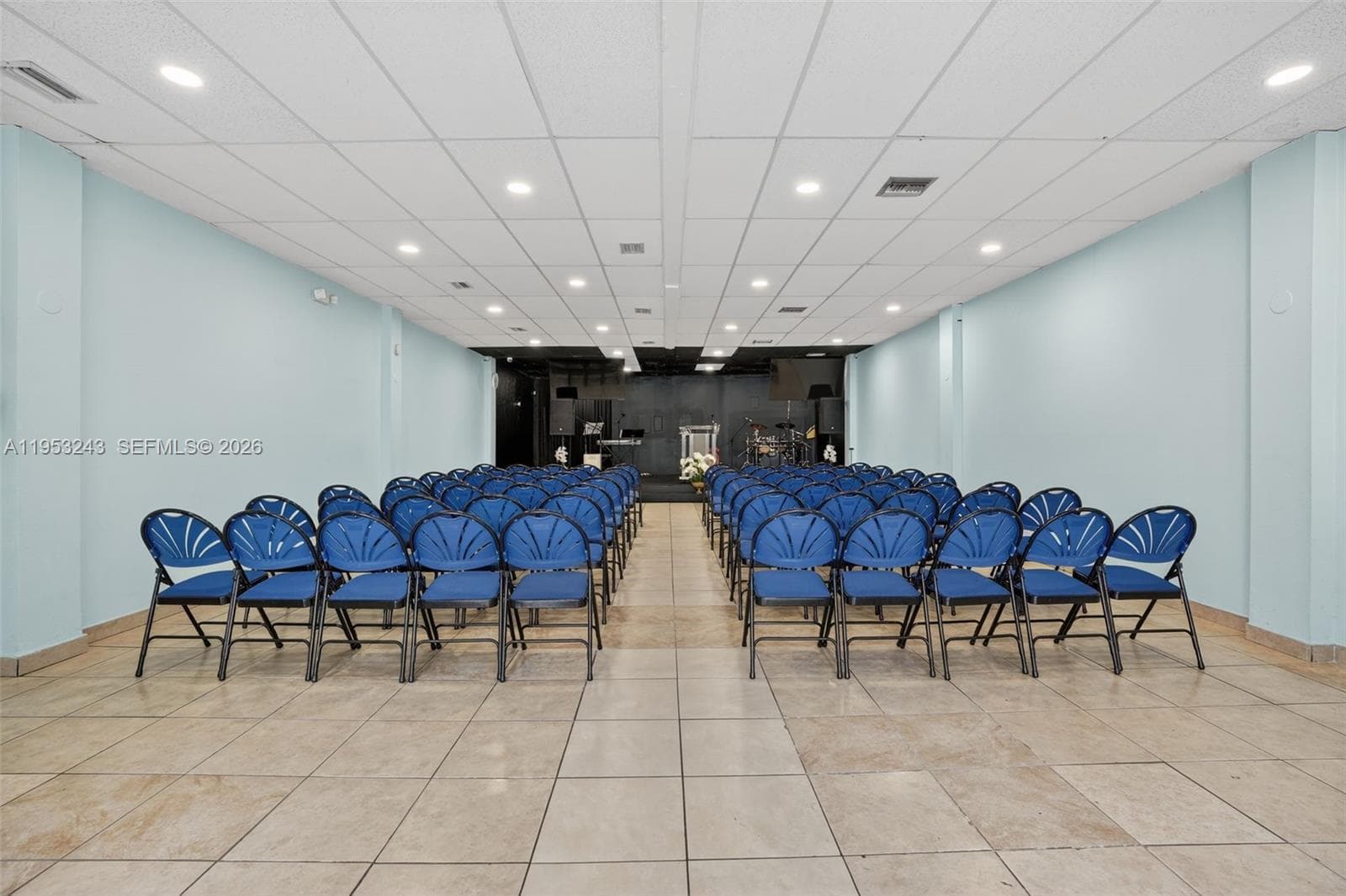 2151 SW 8th St, Miami FL 33135