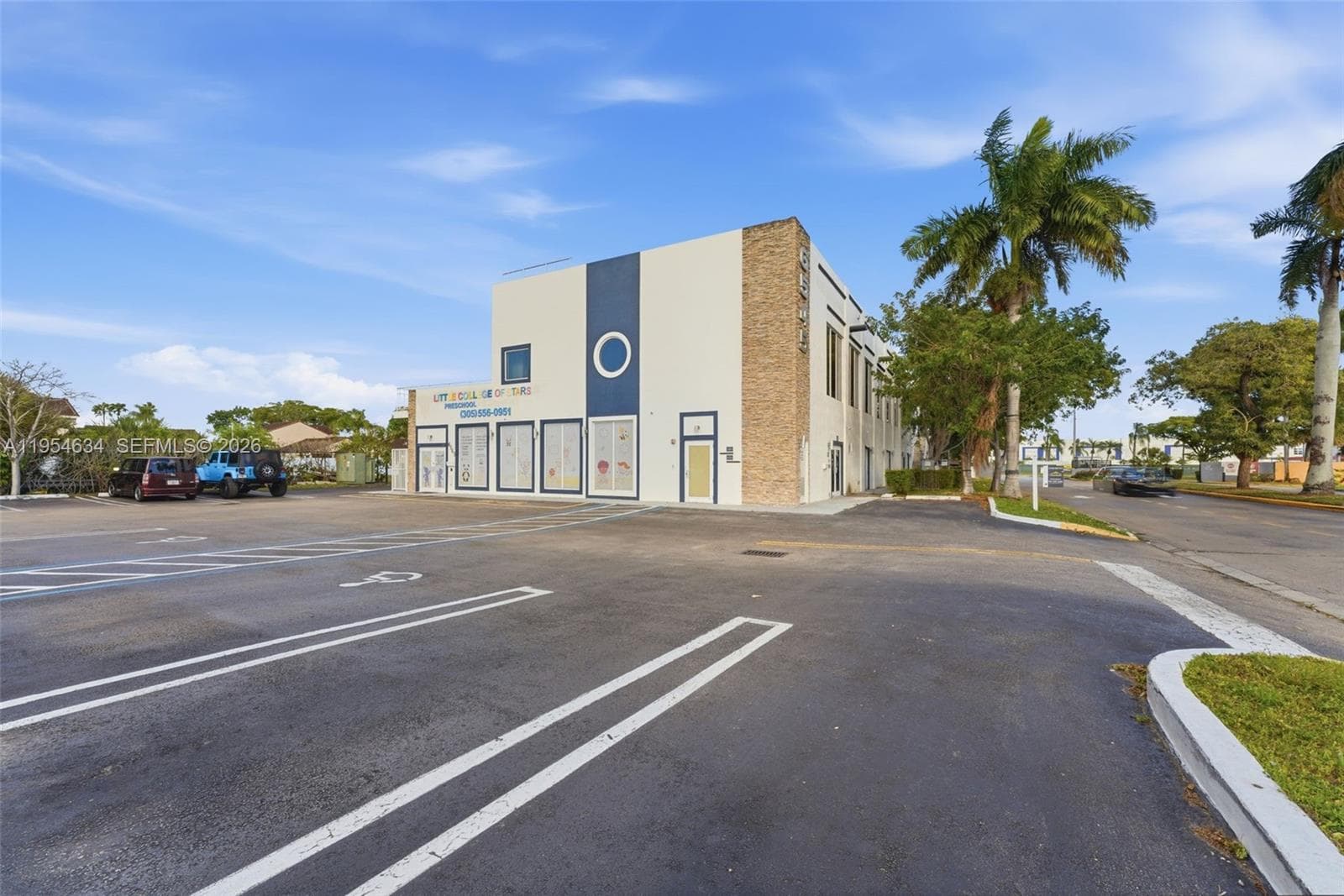 6545 NW 169th St, Hialeah FL 33015