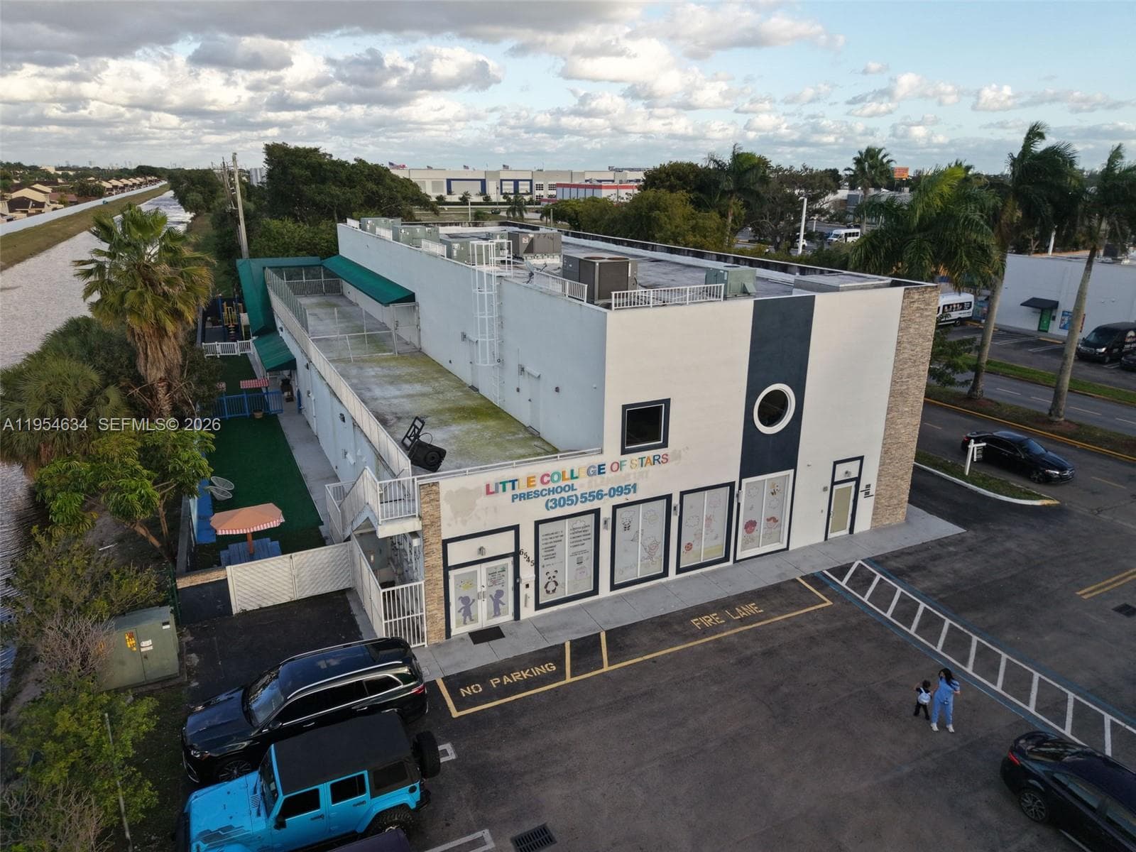 6545 NW 169th St, Hialeah FL 33015